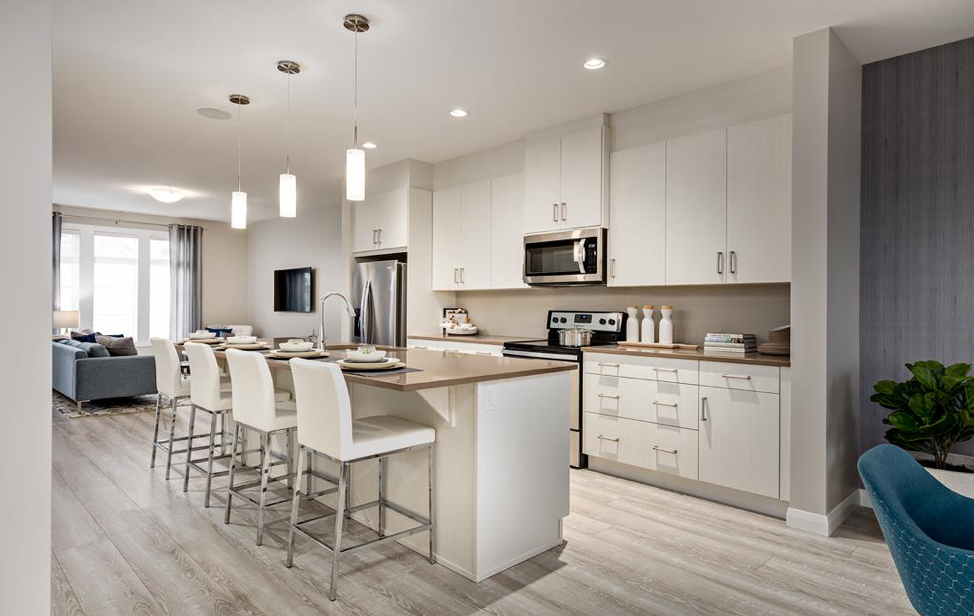 Modern kitchen in the Concord by Broadview Homes