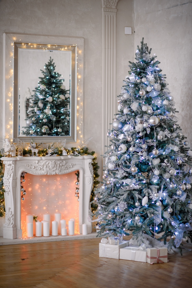 holiday decor with unconventional colours